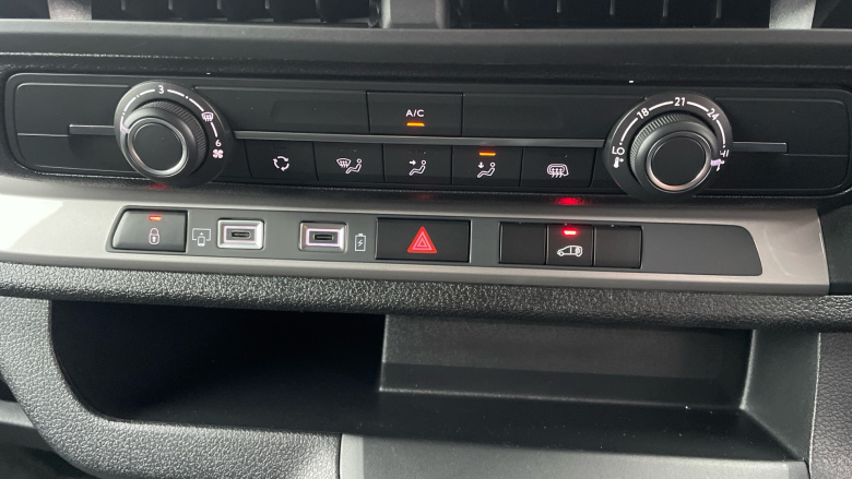 Vauxhall Vivaro L1 Diesel 1.5 Turbo D 120 Pro H1 Van